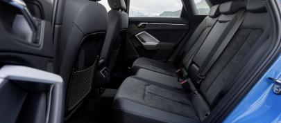Audi Q3 looks to the future (2021) - picture 7 of 17
