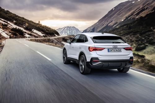 Audi Q3 looks to the future (2021) - picture 17 of 17