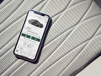 Bentley Flying Spur V8 (2021) - picture 13 of 14