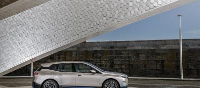 BMW iX (2021) - picture 4 of 65