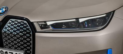 BMW iX (2021) - picture 12 of 65