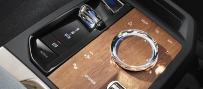 BMW iX (2021) - picture 36 of 65