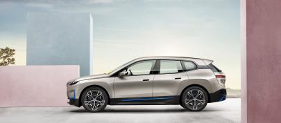 BMW iX (2021) - picture 39 of 65