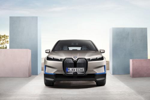 BMW iX (2021) - picture 24 of 65