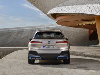BMW iX (2021) - picture 1 of 65
