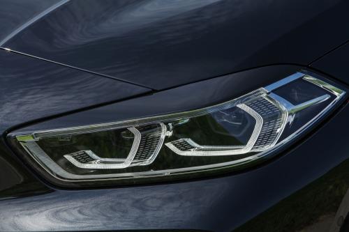 BMW M135i xDrive (2021) - picture 8 of 24