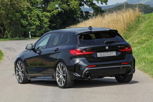 BMW M135i xDrive (2021) - picture 9 of 24