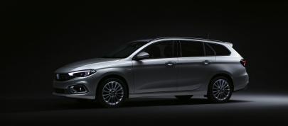 Fiat Tipo Cross (2021) - picture 15 of 25