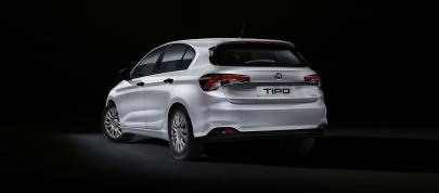 Fiat Tipo Cross (2021) - picture 23 of 25
