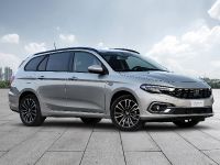 Fiat Tipo Cross (2021)