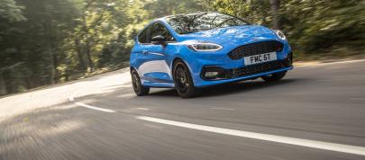 Ford Fiesta ST Edition (2021) - picture 28 of 45