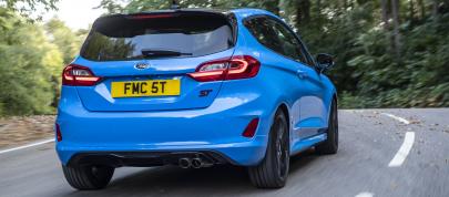 Ford Fiesta ST Edition (2021) - picture 39 of 45