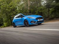 Ford Fiesta ST Edition (2021) - picture 27 of 45