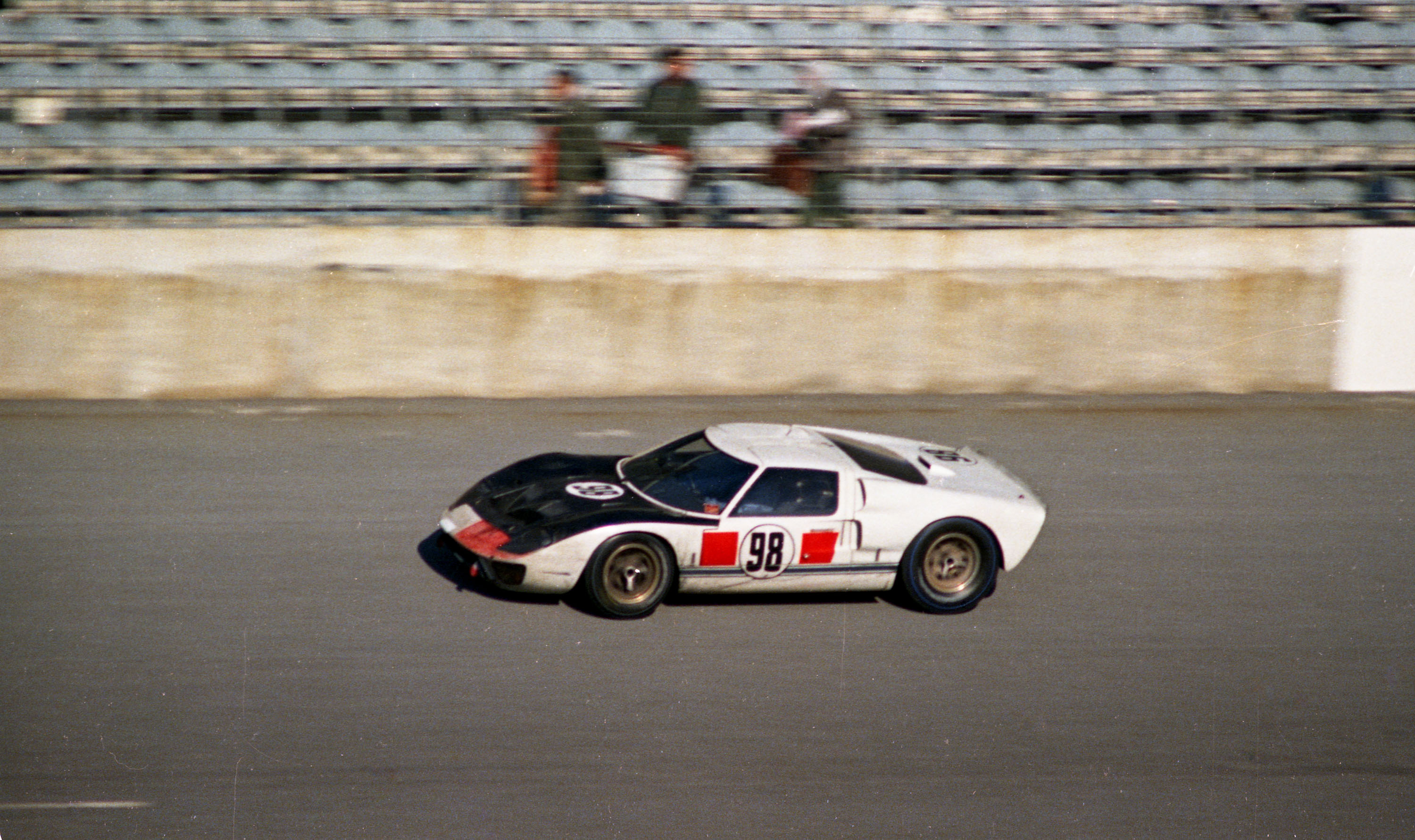 Ford GT Heritage Edition