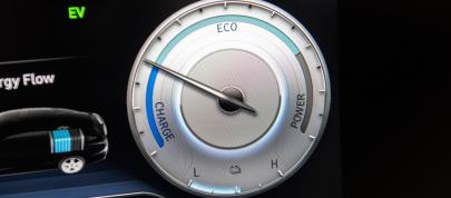 Hyundai Elantra Hybrid (2021) - picture 7 of 8