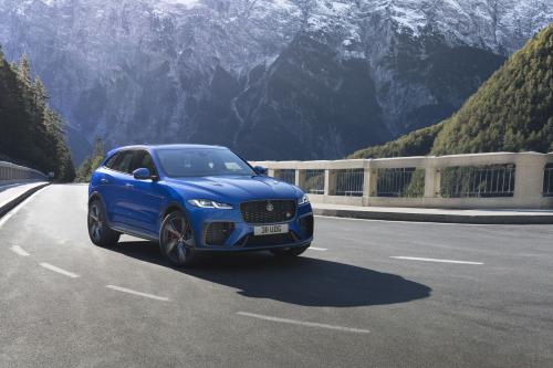 Jaguar F-PACE SVR (2021) - picture 9 of 24
