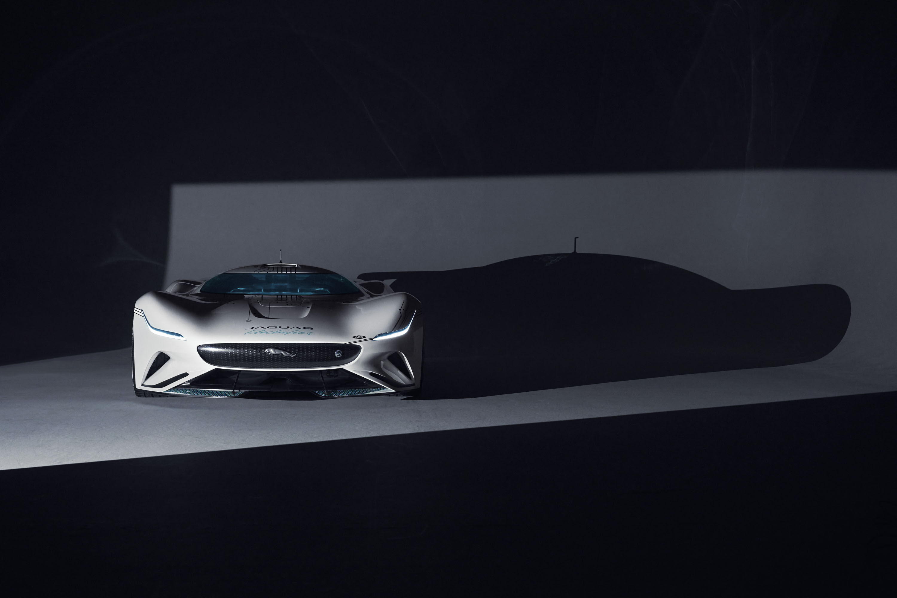 Jaguar Vision Gran Turismo SV