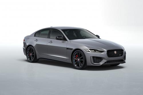 Jaguar XE (2021) - picture 1 of 11
