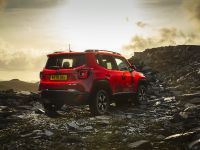 Jeep Renegade 4xe Limited (2021) - picture 5 of 19