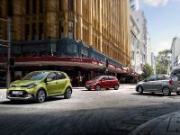 Kia Picanto and Rio (2021) - picture 1 of 35