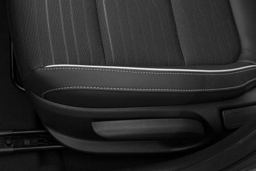 KIA Stonic GT-Line (2021) - picture 17 of 23