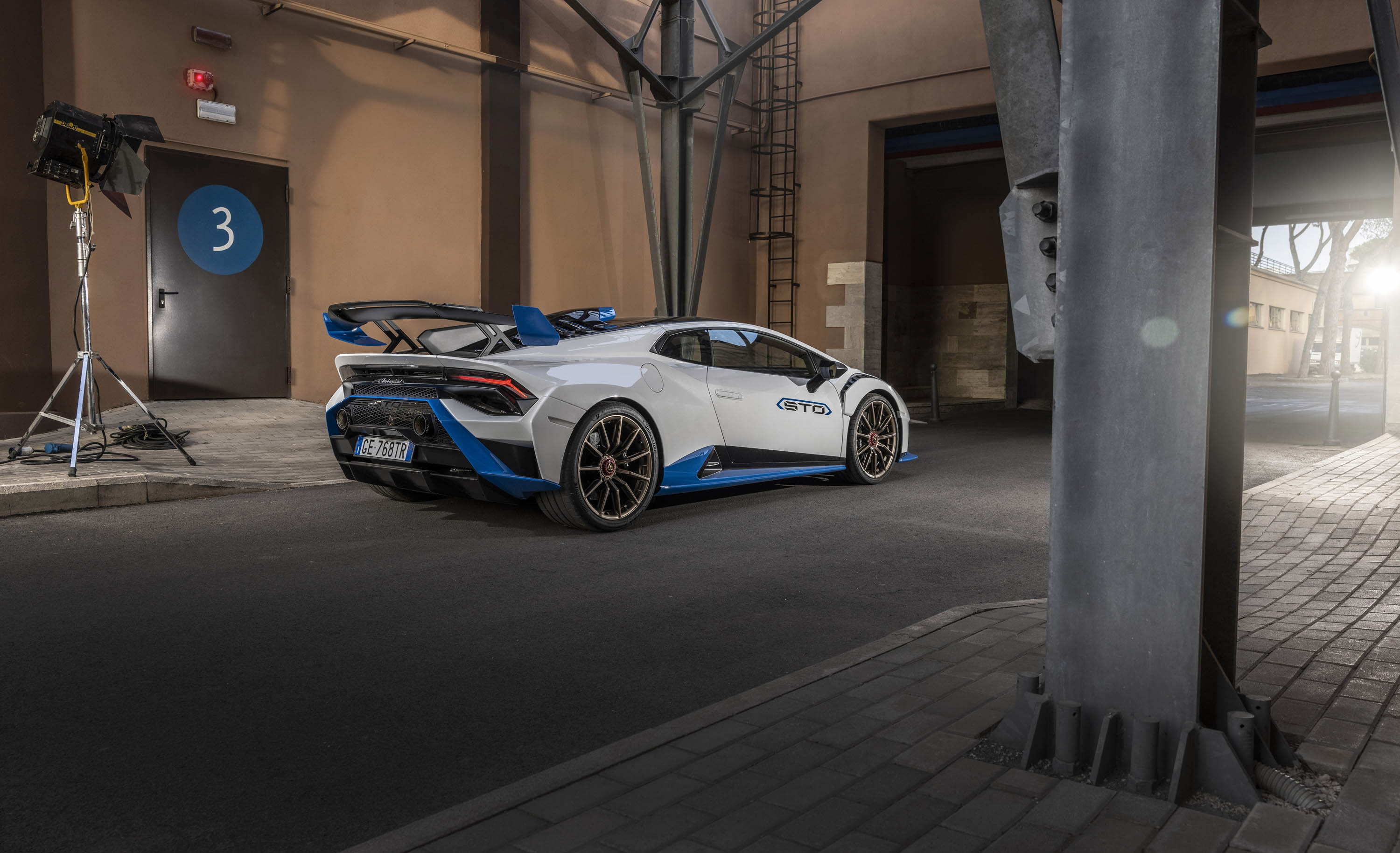 Lamborghini Huracan STO