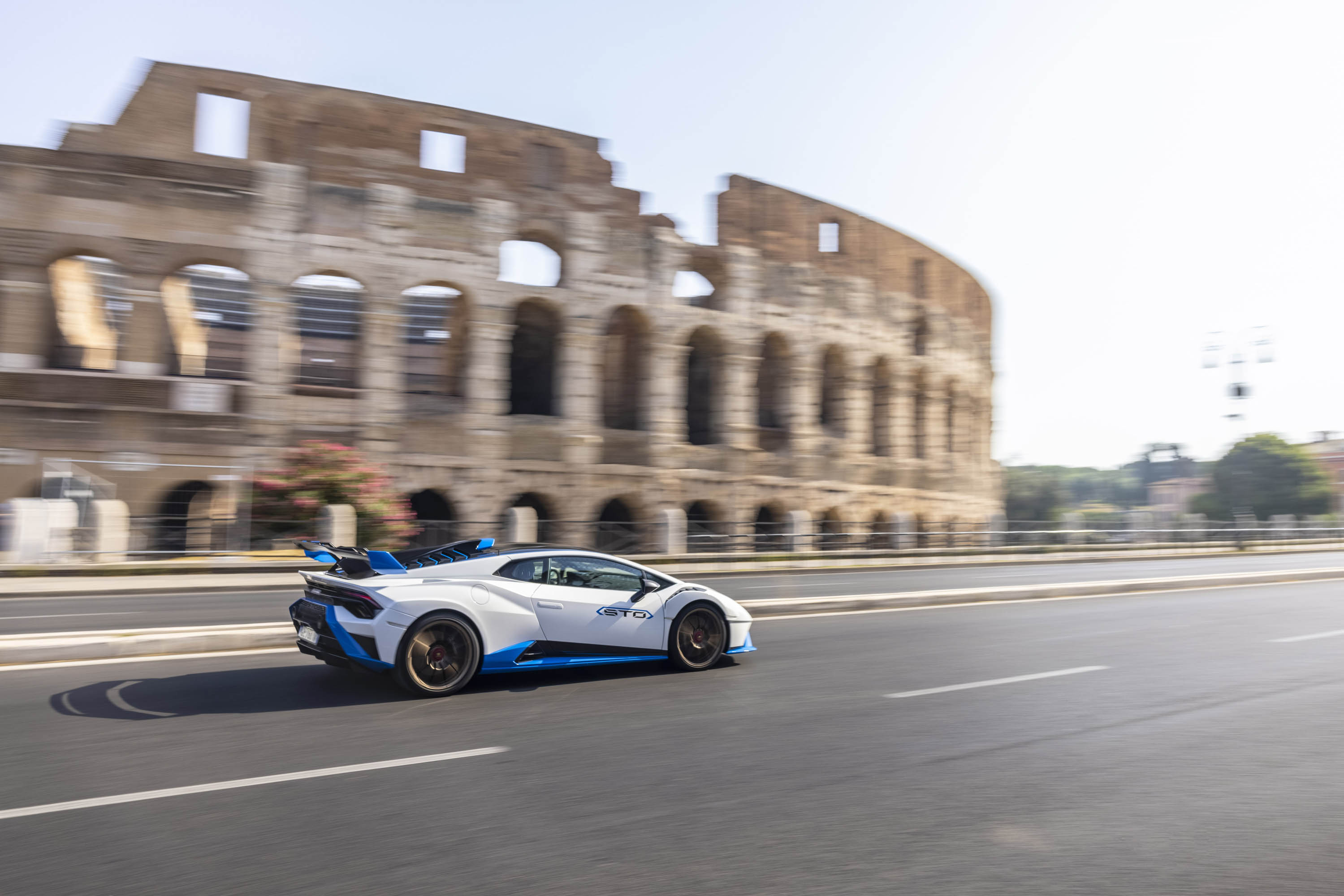 Lamborghini Huracan STO