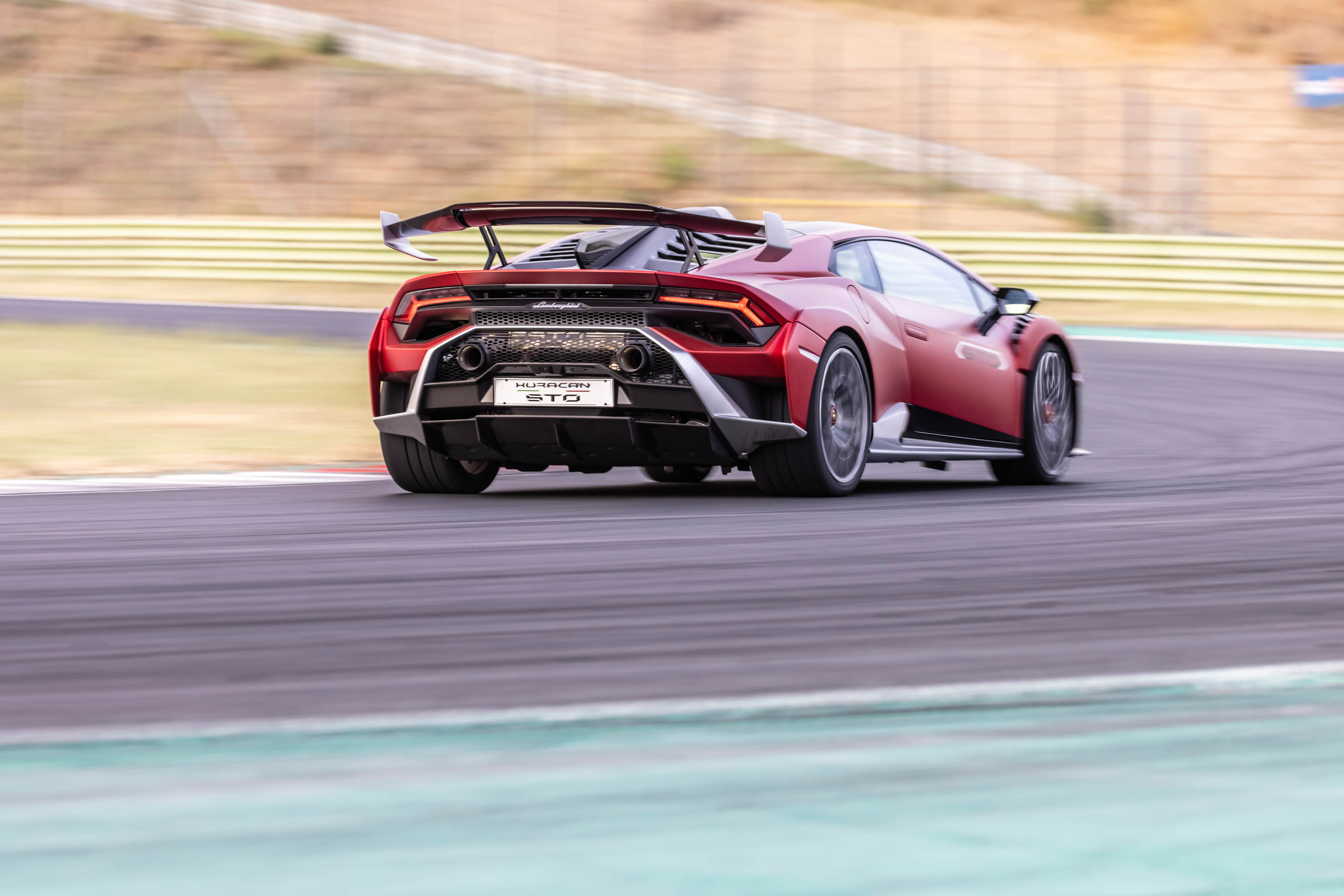 Lamborghini Huracan STO