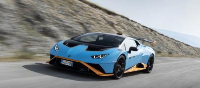 Lamborghini Huracan STO (2021) - picture 4 of 80