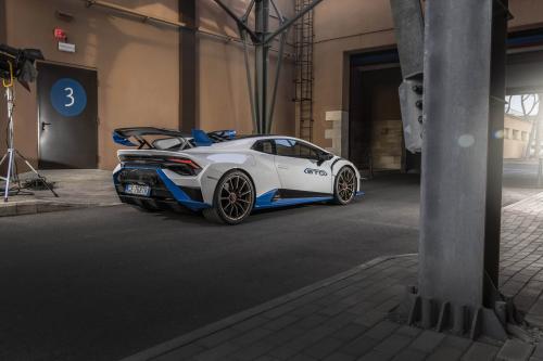 Lamborghini Huracan STO (2021) - picture 40 of 80