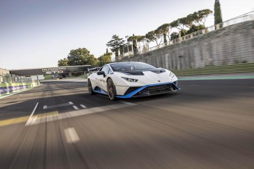 Lamborghini Huracan STO (2021) - picture 49 of 80
