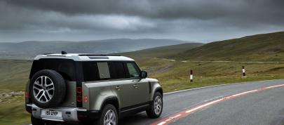 Land Rover Defender (2021) - picture 79 of 88