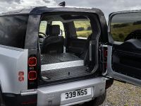 Land Rover Defender (2021)