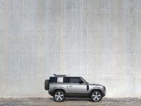 Land Rover Defender (2021)