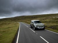 Land Rover Defender (2021)