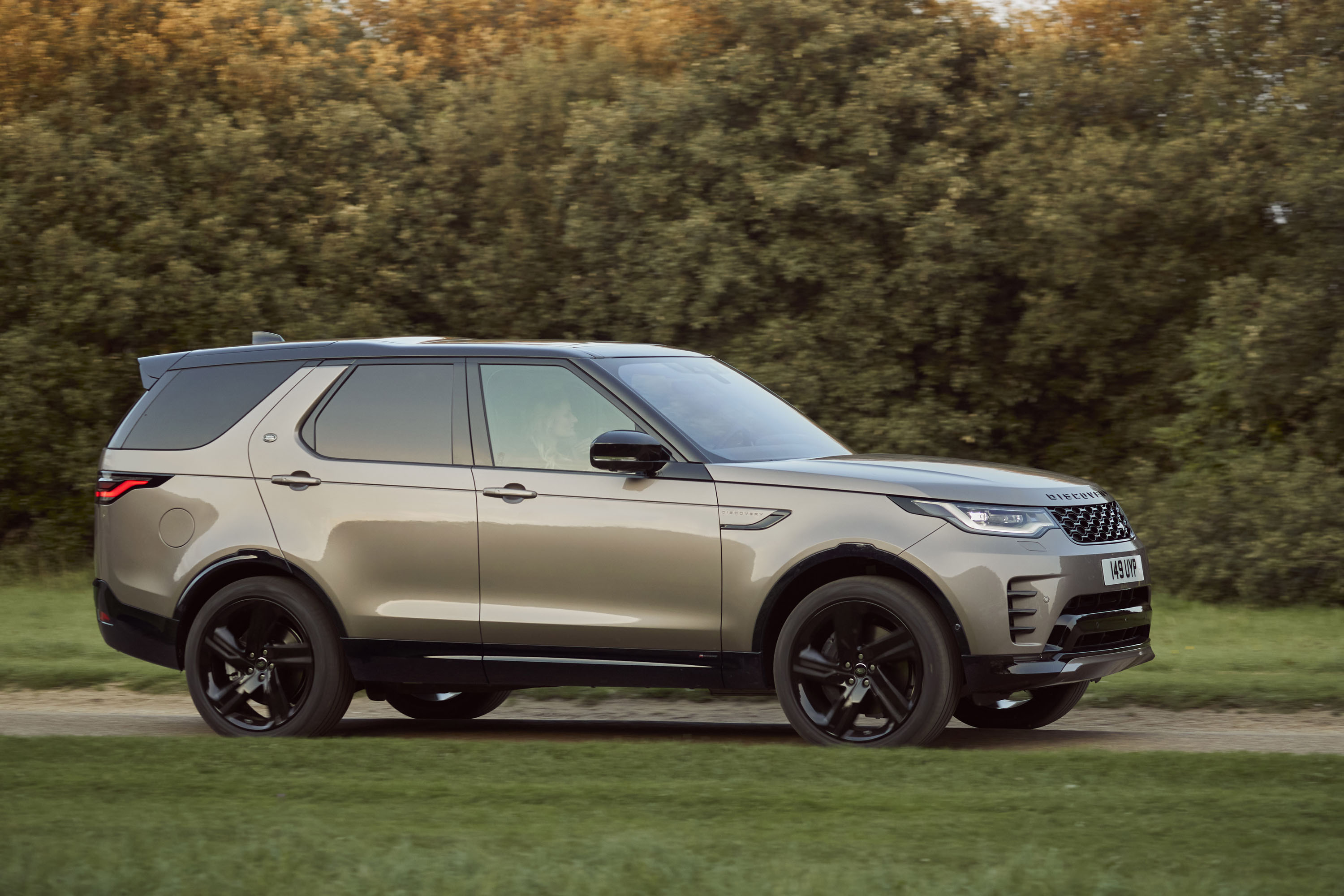 Дискавери стоимость. Range Rover Discovery 2021. Ленд Ровер Дискавери 2021. Land Rover Discovery 5 2021. Land Rover Discovery 2022.