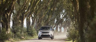 Land Rover Discovery (2021) - picture 23 of 59