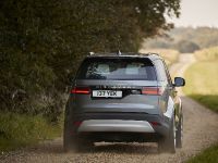 Land Rover Discovery (2021) - picture 6 of 59