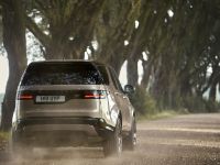 Land Rover Discovery (2021) - picture 19 of 59
