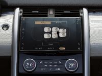 Land Rover Discovery (2021) - picture 45 of 59