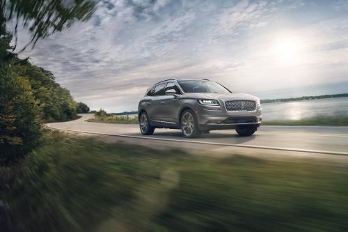 Lincoln Nautilus (2021) - picture 1 of 23