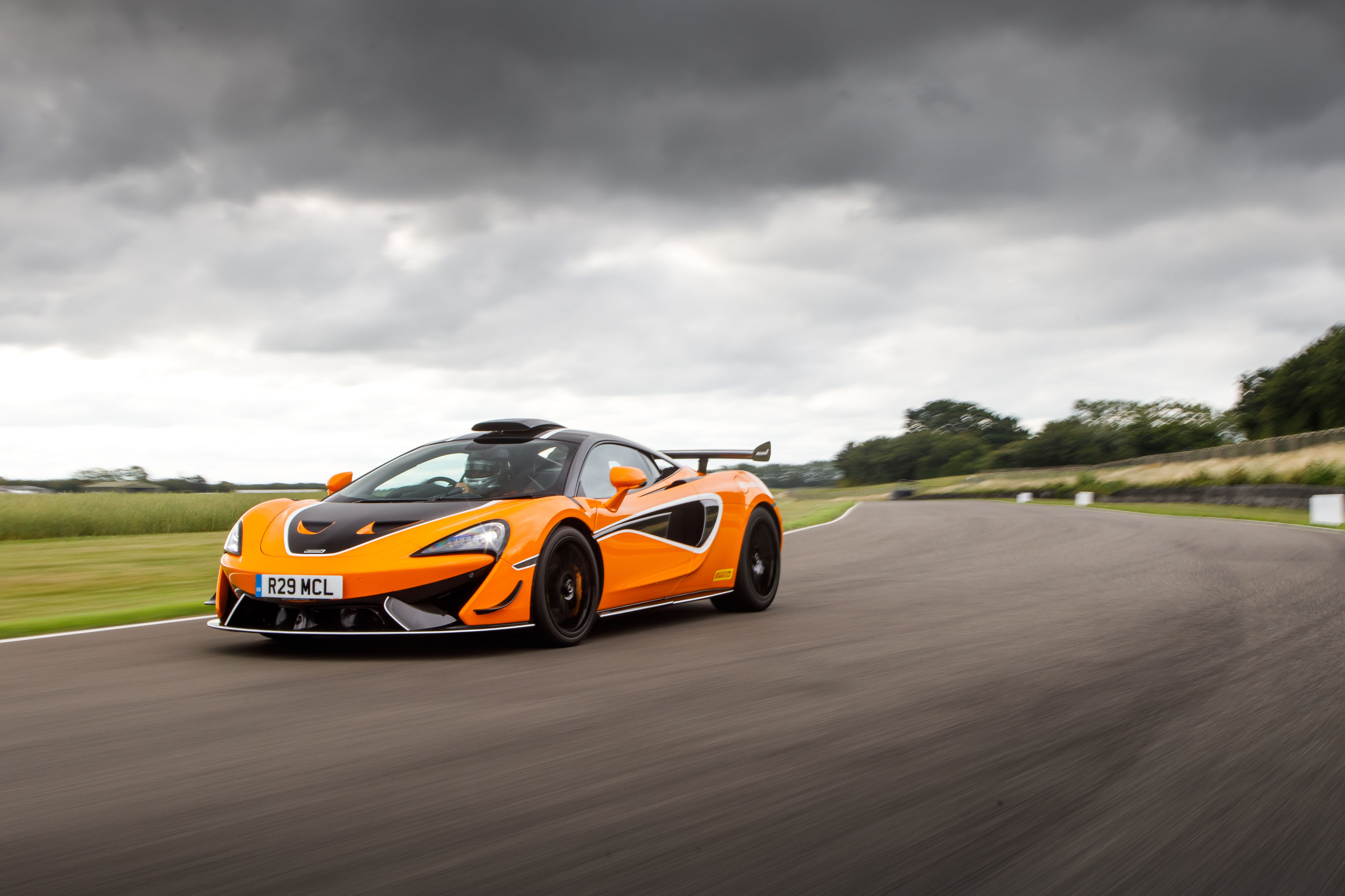 McLaren 620R