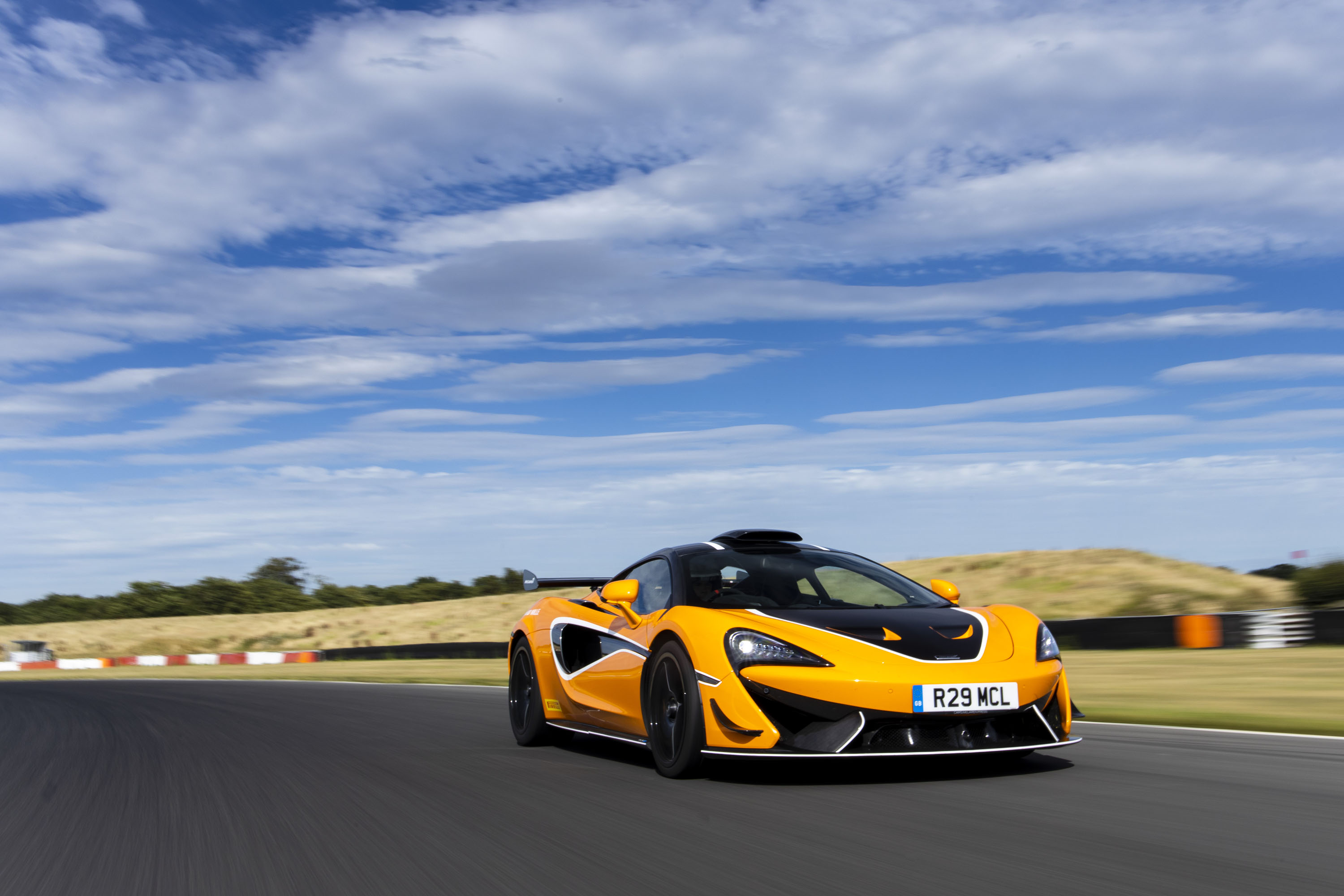 McLaren 620R