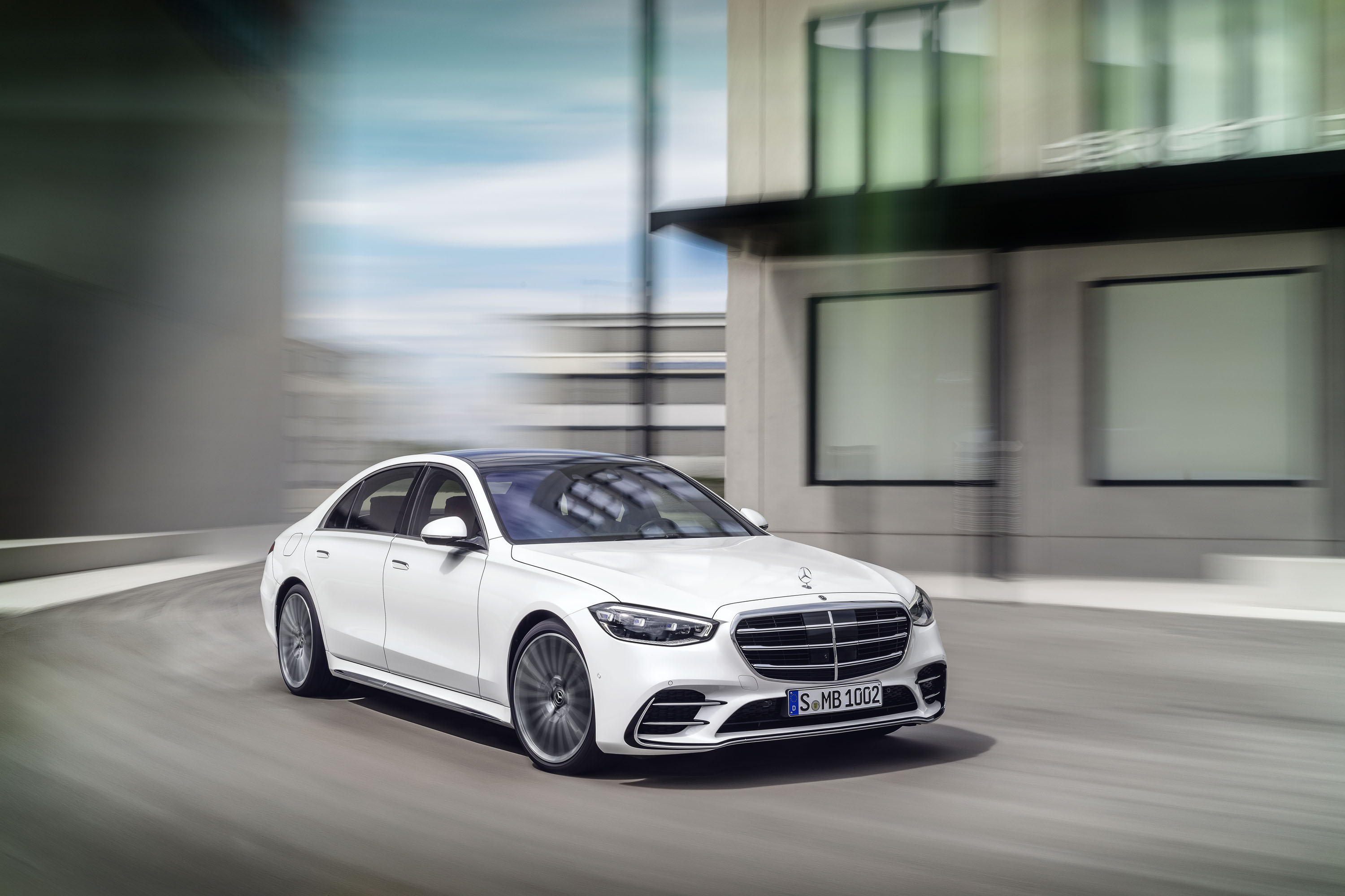 Новый с класс в россии. Mercedes Benz s class w223 AMG. Mercedes Benz s class 2021. Mercedes Benz s class 2022. Mercedes Benz s class AMG 2021.