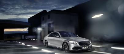 Mercedes-Benz S-Class (2021) - picture 12 of 96