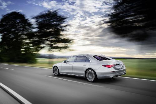 Mercedes-Benz S-Class (2021) - picture 1 of 96