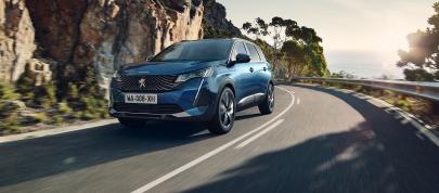PEUGEOT 5008 SUV (2021) - picture 7 of 34