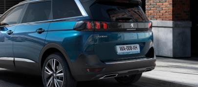 PEUGEOT 5008 SUV (2021) - picture 31 of 34