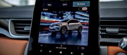 Renault Captur PHEV (2021) - picture 12 of 12