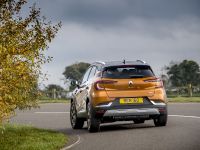 Renault Captur PHEV (2021) - picture 4 of 12